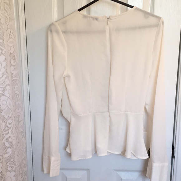 Forever 21 cream coloured long sleeve shirt size small - Picture 2 of 4